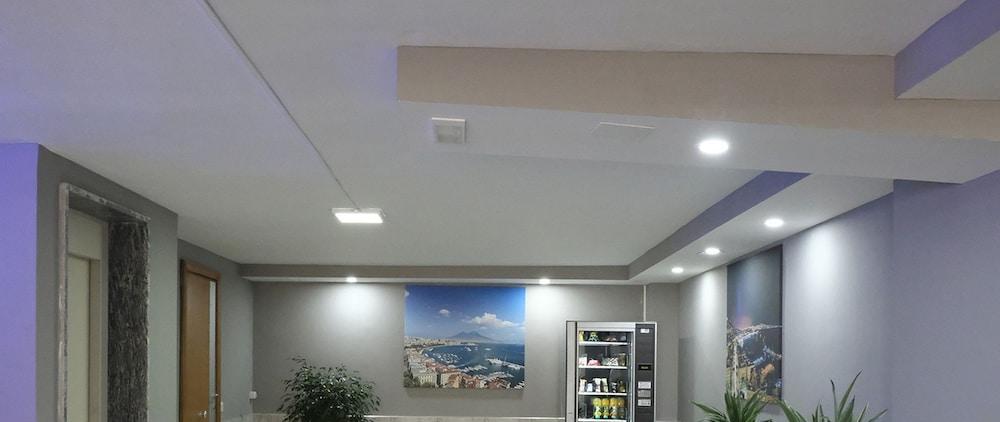 Hotel Martini Casavatore Buitenkant foto