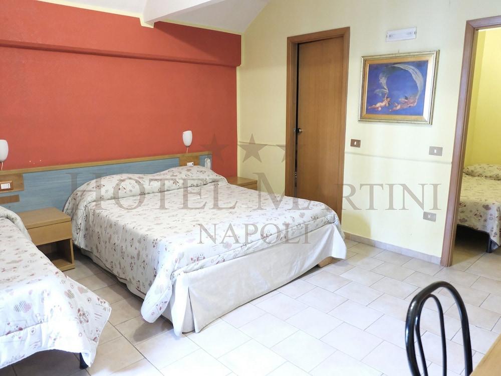 Hotel Martini Casavatore Buitenkant foto
