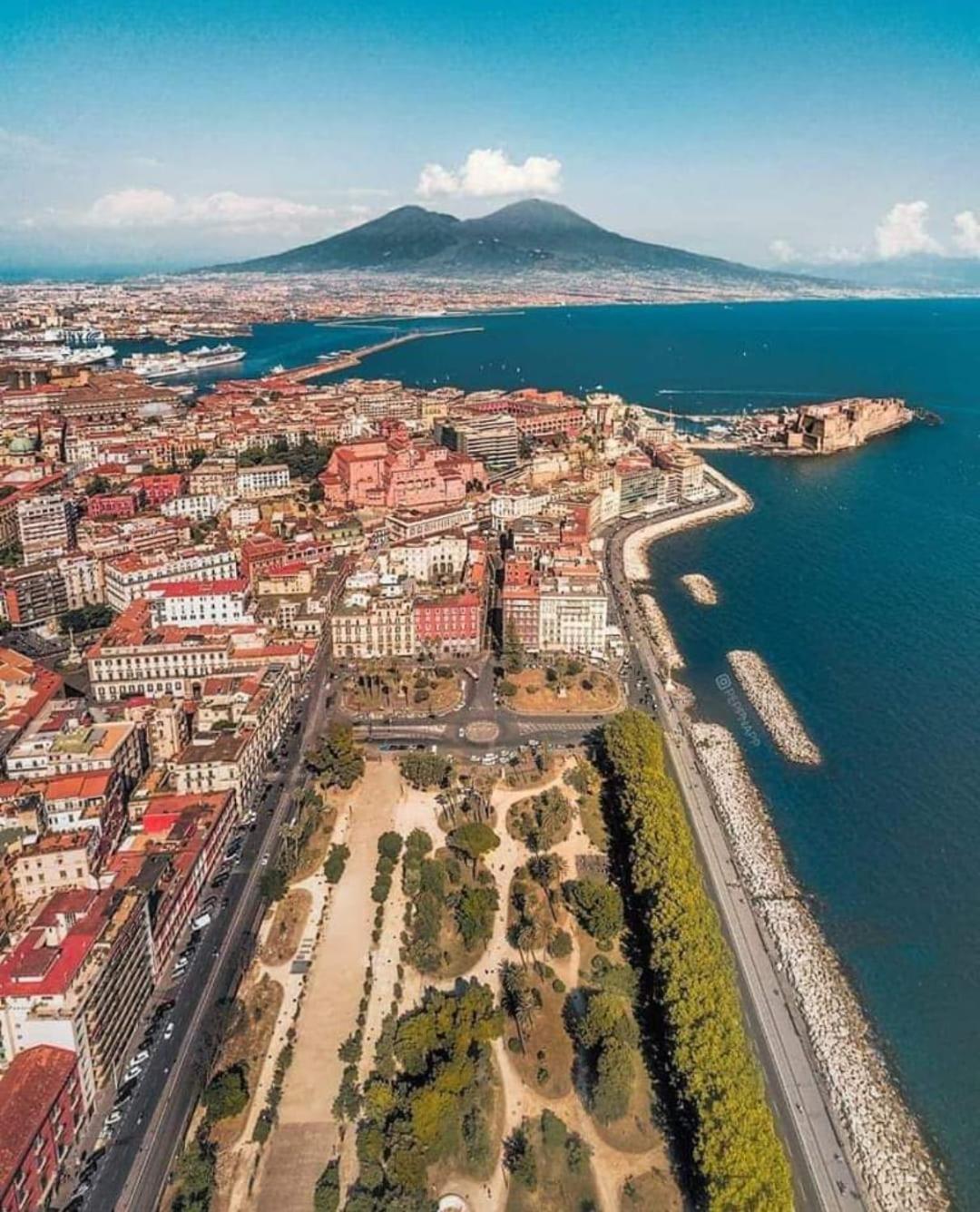 Hotel Martini Casavatore Buitenkant foto