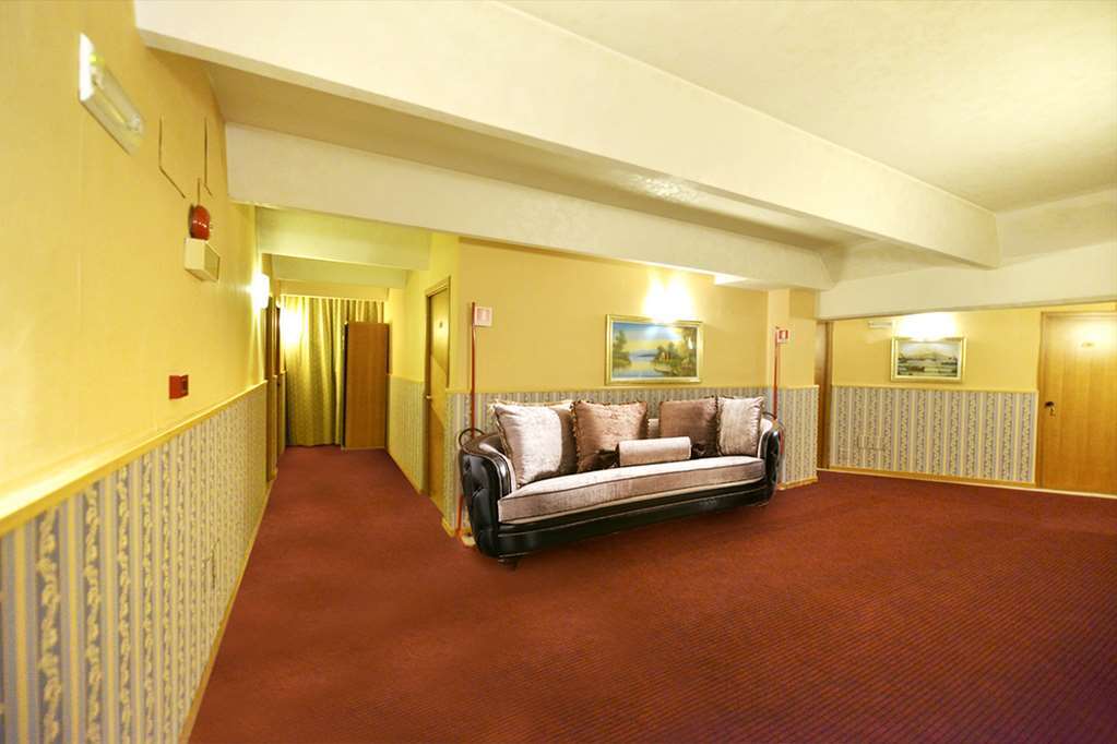 Hotel Martini Casavatore Voorzieningen foto
